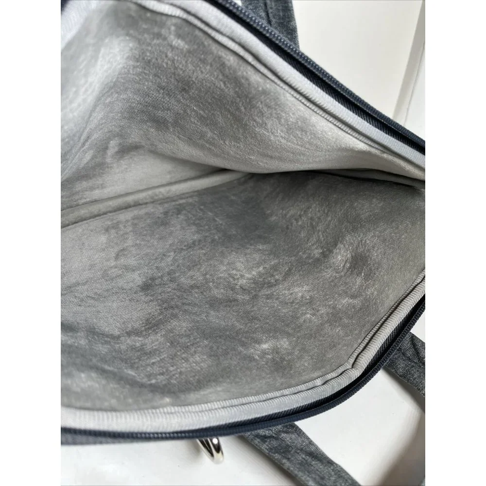 Voova Gray Padded Notebook Sleeve Bag with Strap